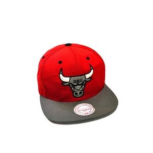 Chicago Bulls NBA Mitchell & Ness Adjustable Fit Snapback Hat